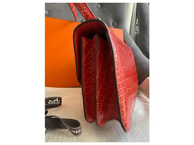 Borsa Hermès Constance Elan 24 in pelle di coccodrillo rosso - vista 9