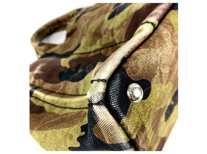 Prada Canapa Canvas Tote Bag in Grün - Ansicht 10