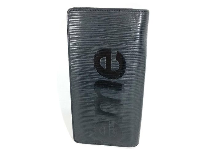 Brazza Louis Vuitton Epi Supreme Collaboration Bi-fold Long Wallet Black - view 2