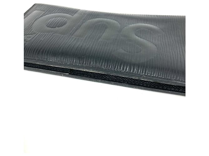 Brazza Louis Vuitton Epi Supreme Collaboration Bi-fold Long Wallet Black - view 4