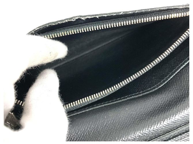 Brazza Louis Vuitton Epi Supreme Collaboration Bi-fold Long Wallet Black - view 9