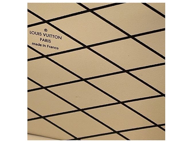 Borsa a tracolla Louis Vuitton Monogram Wet Petite Malle Nero - vista 11