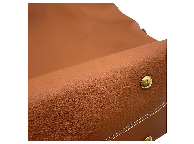 Borsa a tracolla Louis Vuitton Low Key Hobo MM Cognac - vista 8