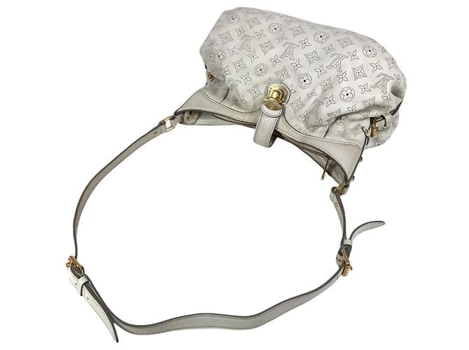 Borsa Louis Vuitton Monogram Mahina XS Bianco - vista 8