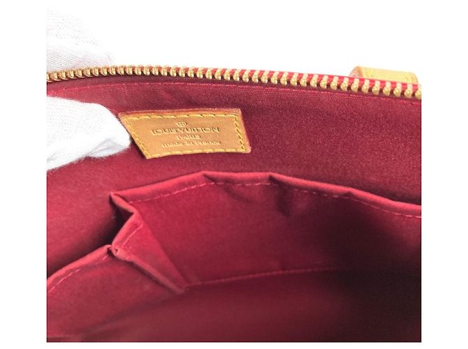 Borsa a Spalla Louis Vuitton Monogram Vernis Bellevue PM Rosso - vista 16