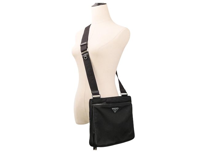 Borsa a tracolla Prada Re-Nylon con placca logo Triangle in pelle Saffiano Nero - vista 14