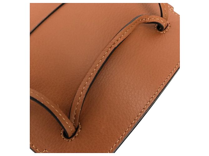 Borsa a tracolla in pelle Loewe Anagram Dice Pocket Marrone - vista 15