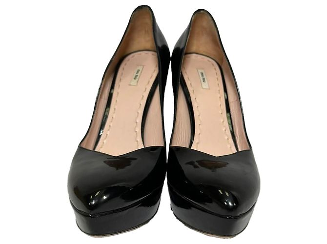 Décolleté con plateau Miu Miu in vernice nera Nero - vista 2