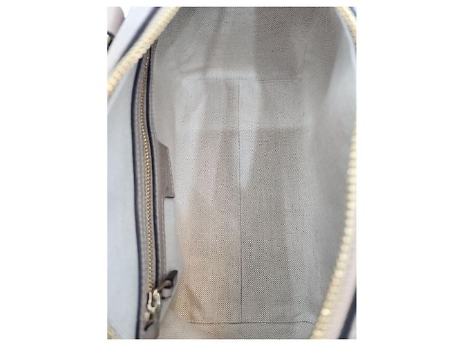 Gucci Bolsa Tote de Alça Superior e Ombro Small Gg Emblem Aaeem - vista 8
