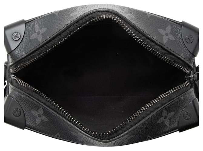 Louis Vuitton Monogram Eclipse Mini Soft Trunk Negro - vista 7