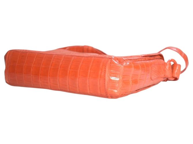 Bolsa de ombro Nancy Gonzalez em pele de crocodilo vermelho coral - vista 10
