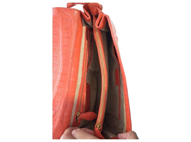 Bolsa de ombro Nancy Gonzalez em pele de crocodilo vermelho coral - vista 13