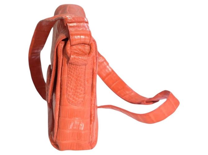 Bolsa de ombro Nancy Gonzalez em pele de crocodilo vermelho coral - vista 6