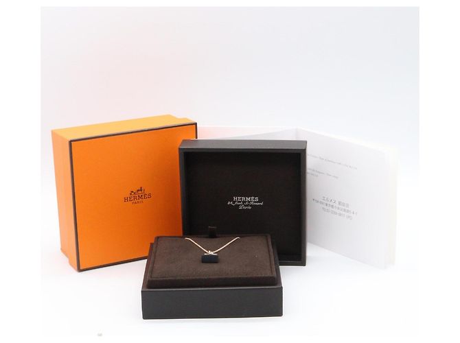 Hermès Collar Hermes Amulette Kelly Black Jade Negro Dorado - vista 8
