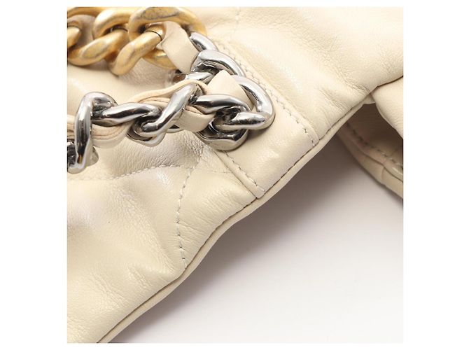 Chanel 19 Dixneuf Handtasche aus gestepptem Lammleder Roh - Ansicht 7