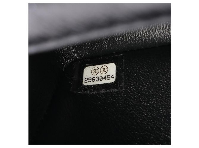 Bolso de hombro Chanel 2.55 en piel de becerro negro - vista 5