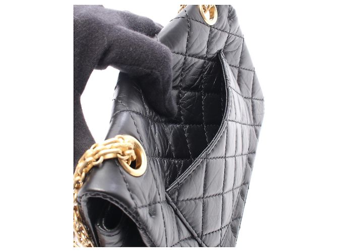 Bolso de hombro Chanel 2.55 en piel de becerro negro - vista 6