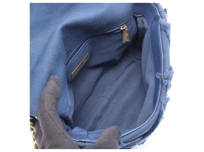 Chanel 19 Dixneuf gesteppte Canvas Schultertasche Marineblau - Ansicht 3