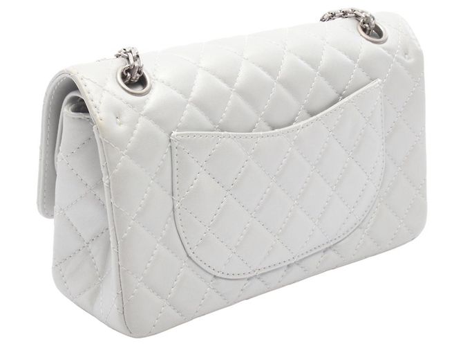 Borsa a tracolla Chanel 2.55 Matelassé Mademoiselle Chain Argento - vista 2