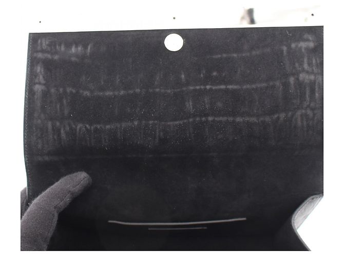Clutch de couro com relevo Yves Saint Laurent Preto - vista 5