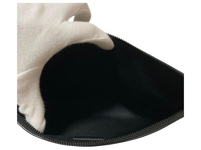 Borsa a mano Louis Vuitton LV Aerogram Takeoff Clutch Nero - vista 10