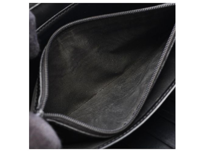 Gucci GG Embossed Round Long Wallet Black - view 6
