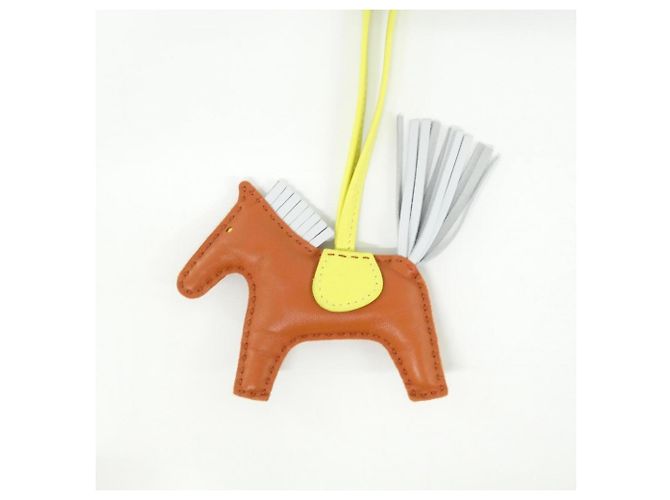 Hermès Hermes Rodeo Accessorio Bag Charm PM Marrone - vista 2