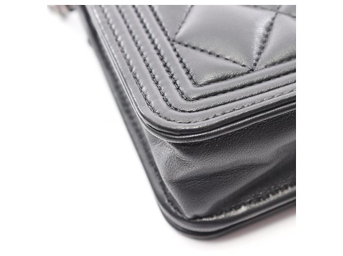 Borsa a Spalla Chanel Boy Matelassé Nero - vista 11