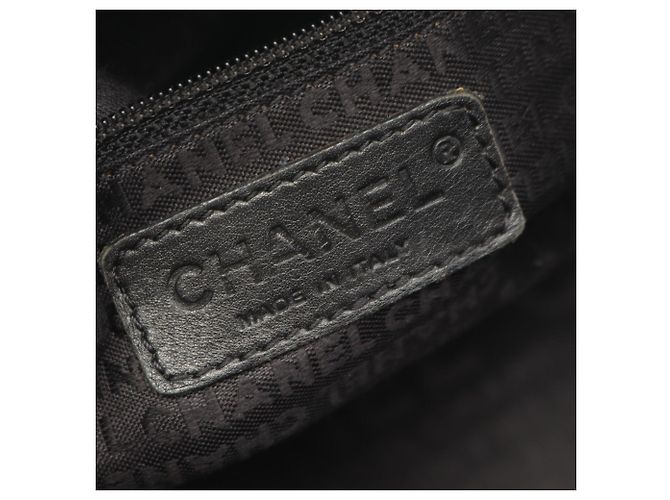 Chanel Chocolate Bar Handtasche Schwarz - Ansicht 4