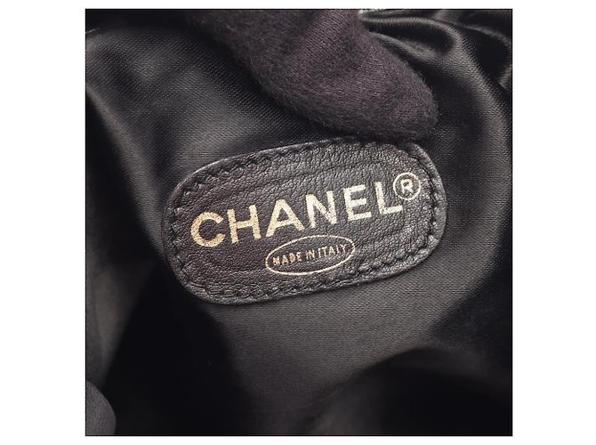 Borsa a tracolla con coulisse Chanel Coco Mark Nero - vista 4