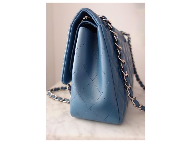 Timeless Chanel Classic Flap Borsa Pelle di Agnello Blu - vista 2