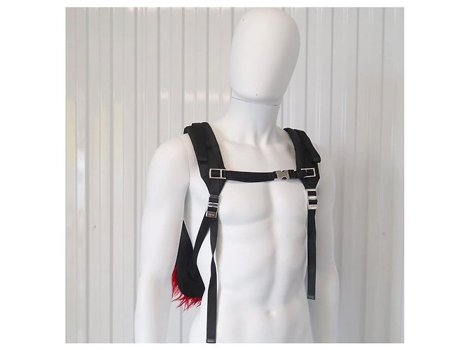 Saffiano Prada Frankenstein Mini Rucksack - Roter Kunstpelz & Schwarzes Nylon - Ansicht 3