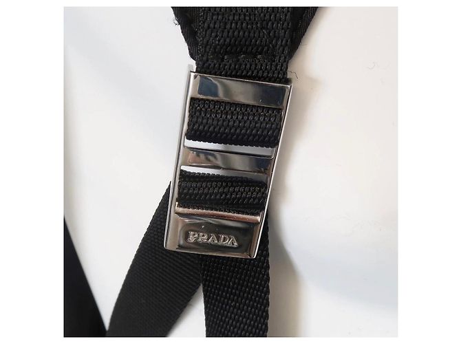 Saffiano Prada Frankenstein Mini Rucksack - Roter Kunstpelz & Schwarzes Nylon - Ansicht 6
