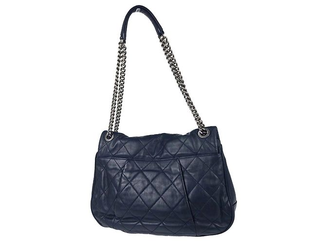 Chanel Flap Shoulder in pelle Blu navy - vista 2