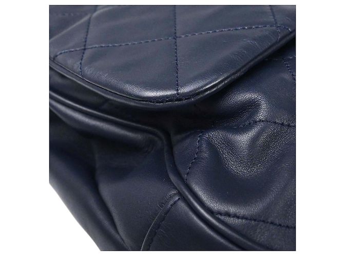Chanel Flap Shoulder in pelle Blu navy - vista 6