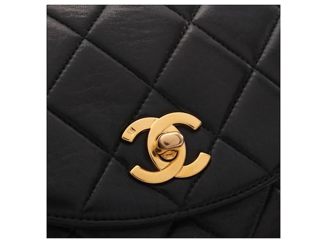 Zaino/Borsa Chanel Matelassé Turnlock Chain Nero - vista 8