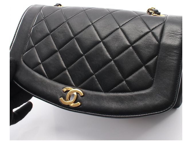 Bolso de Hombro Chanel Matelassé Diana Flap Negro - vista 11