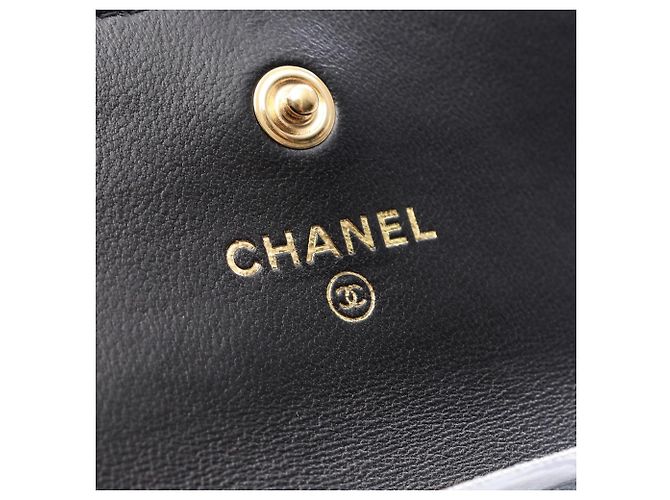 Tarjetero de piel negra matelassé Chanel Negro - vista 4