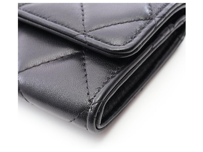 Tarjetero de piel negra matelassé Chanel Negro - vista 8