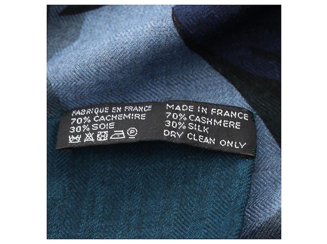 Hermès Foulard Hermes Carre Geant 140 LE MORS A LA CONETABLE Multicolore Blu navy - vista 4