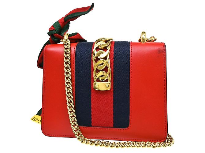 Gucci Sylvie Chain Leather Mini Roja - vista 2