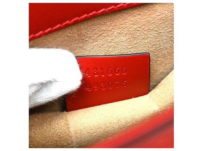 Gucci Sylvie Chain Leather Mini Roja - vista 5