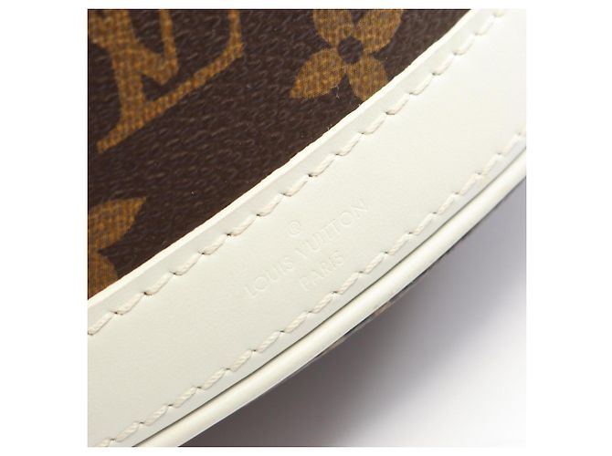 Borsa a mano 2-Way Louis Vuitton Nano Bucket Marrone Bianco - vista 4
