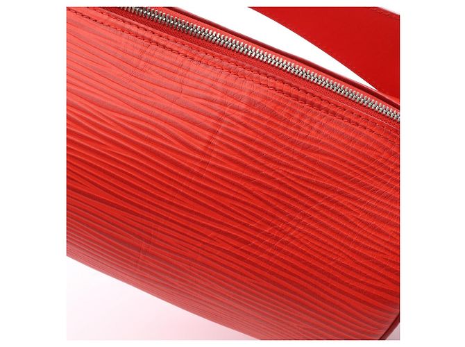 Borsa Louis Vuitton Soft Polochon PM Epi XL Rouge Rosso - vista 5