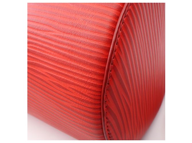 Borsa Louis Vuitton Soft Polochon PM Epi XL Rouge Rosso - vista 8