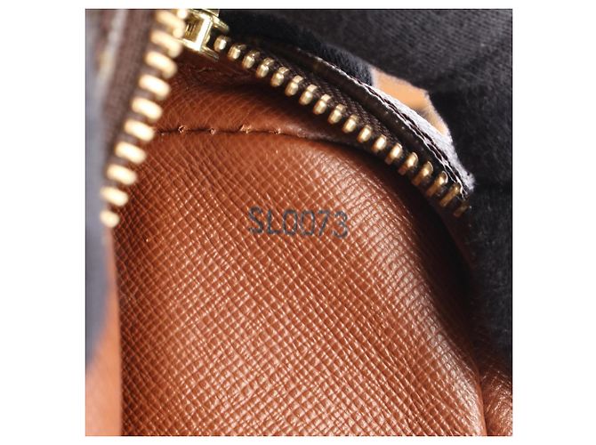 Borsa a Spalla Louis Vuitton Danube Marrone - vista 5