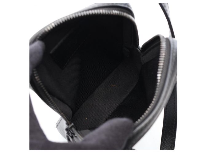 Borsa a tracolla Louis Vuitton Danube Messenger Nero - vista 3
