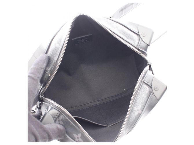 Borsa a tracolla Soft Trunk Louis Vuitton Nero Monogramma - vista 3