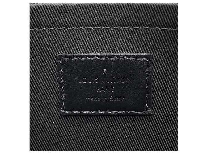 Pochette Louis Vuitton Monogram Eclipse Pochette To Go Clutch Bag Nero Monogramma - vista 15