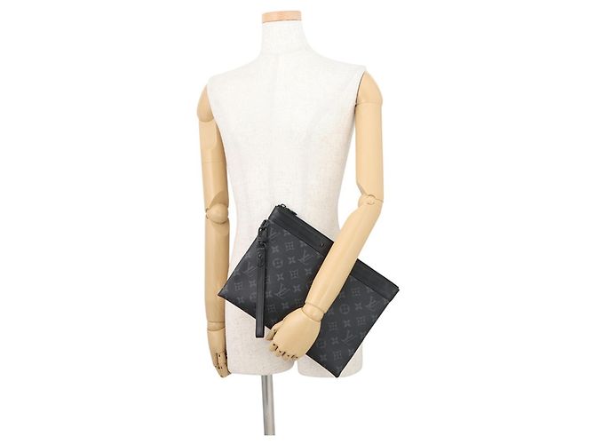Pochette Louis Vuitton Monogram Eclipse Pochette To Go Clutch Bag Nero Monogramma - vista 4